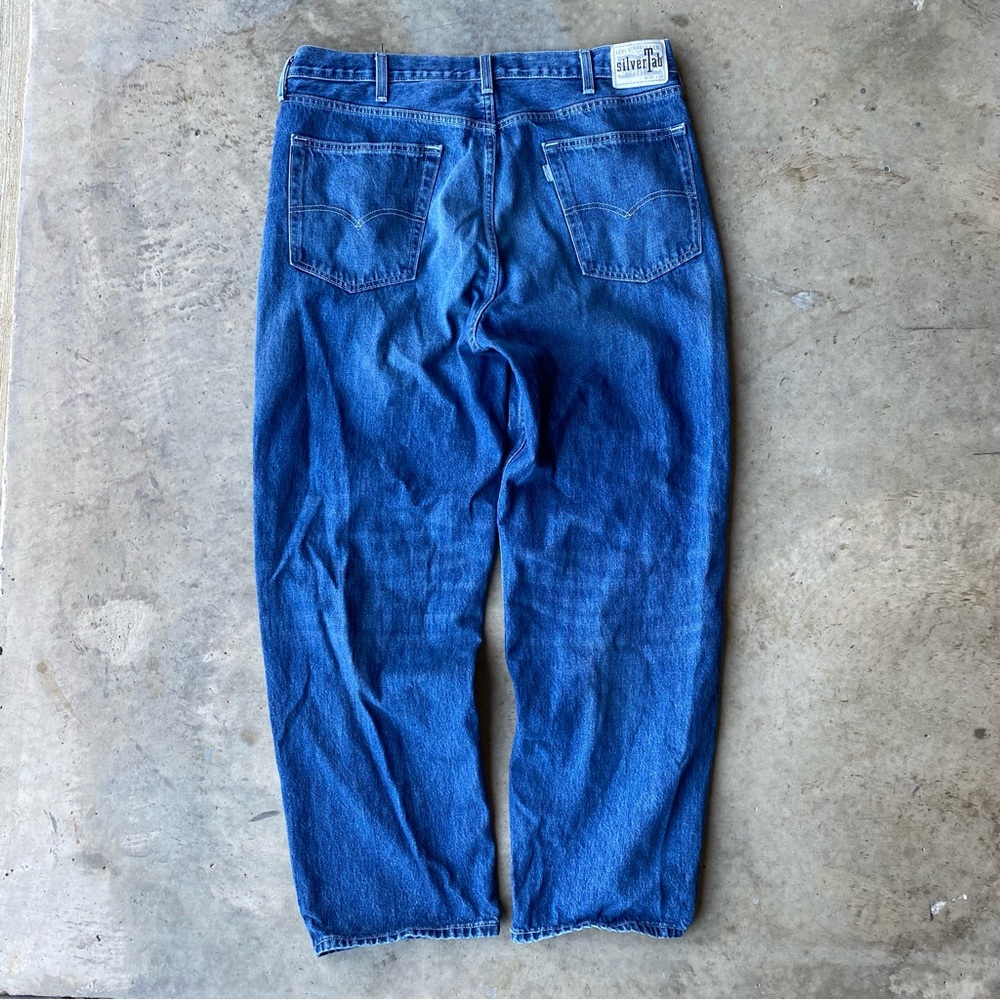 Vintage Levi’s Silvertab Loose Fit denim jeans baggy y2k style skater